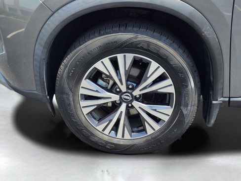 Used 2022 Nissan Rogue SV image 6