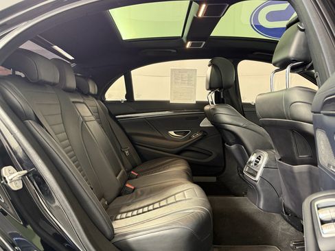 Used 2018 Mercedes-Benz S 560 4MATIC Sedan image 12