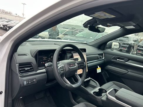 New 2026 GMC Terrain Elevation w/ Technology Package II AWD/4WD image 19