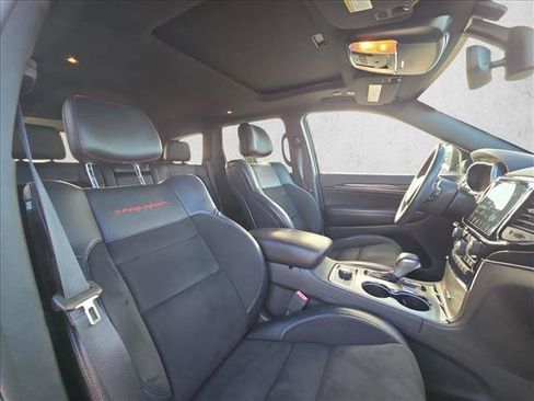 Used 2019 Jeep Grand Cherokee Trailhawk AWD/4WD image 20