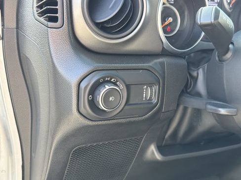 Used 2023 Jeep Wrangler Unlimited Sport AWD/4WD image 15