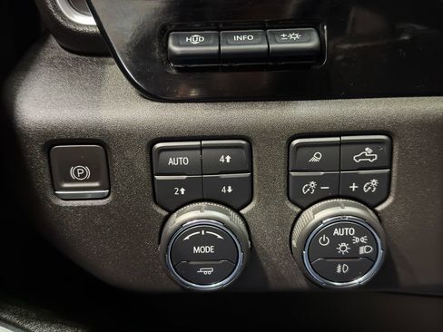 Used 2023 Chevrolet Silverado 1500 High Country w/ High Country Premium Package image 36