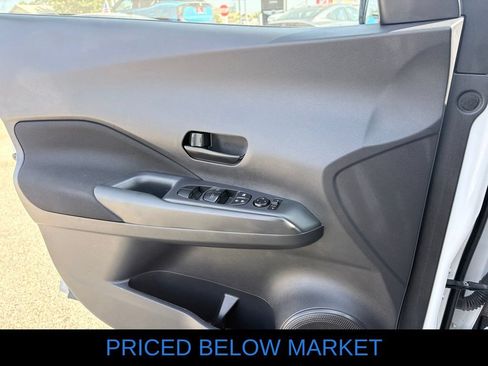 Used 2023 Nissan Kicks S FWD image 11