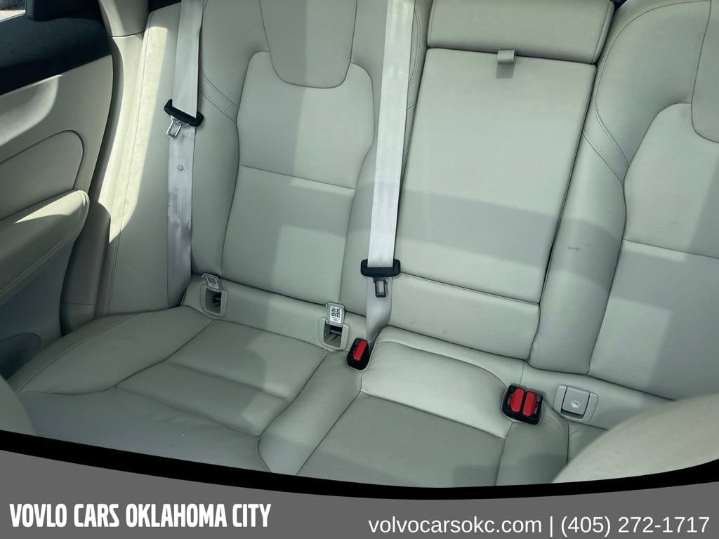 Certified 2024 Volvo XC60 B5 Core w/ Protection Package Premier AWD/4WD image 14
