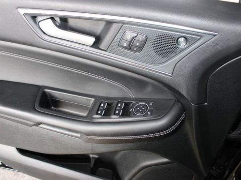 Used 2024 Ford Edge Titanium AWD/4WD image 16