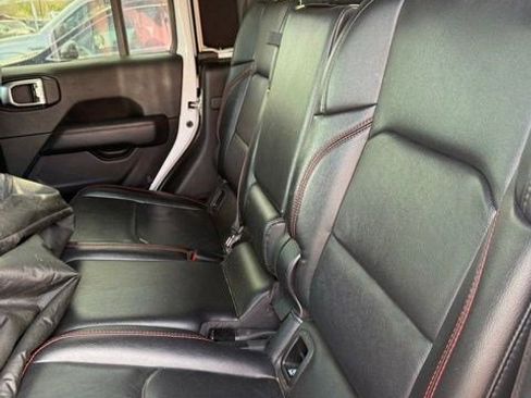 Used 2020 Jeep Gladiator Rubicon AWD/4WD image 12