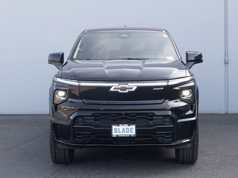 New 2024 Chevrolet Silverado EV RST image 24