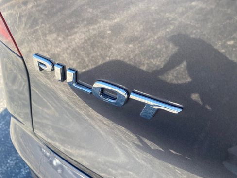 Used 2016 Honda Pilot EX image 10