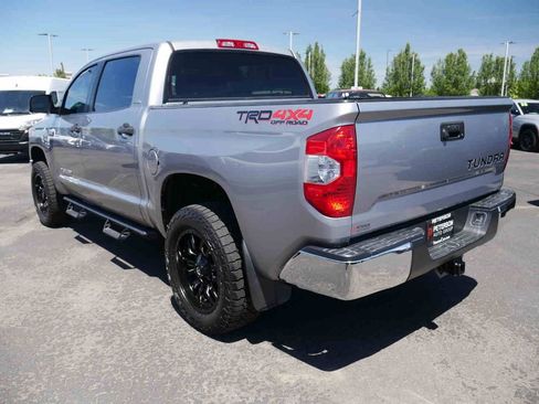 Used 2017 Toyota Tundra SR5 w/ TRD Off Road Package AWD/4WD image 20