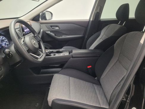 Used 2023 Nissan Rogue SV image 17