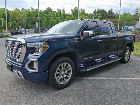 Used 2021 GMC Sierra 1500 Denali w/ Driver Alert Package II AWD/4WD image 3