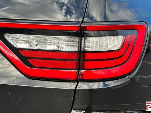 Used 2025 Dodge Durango R/T w/ Blacktop Package image 36