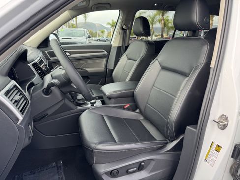 Certified 2022 Volkswagen Atlas SE w/ Panoramic Sunroof Package image 15