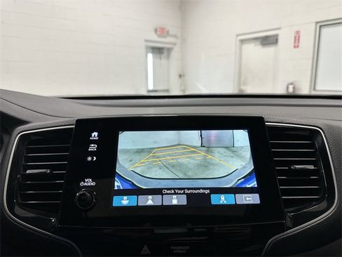 Used 2022 Honda Passport TrailSport image 36