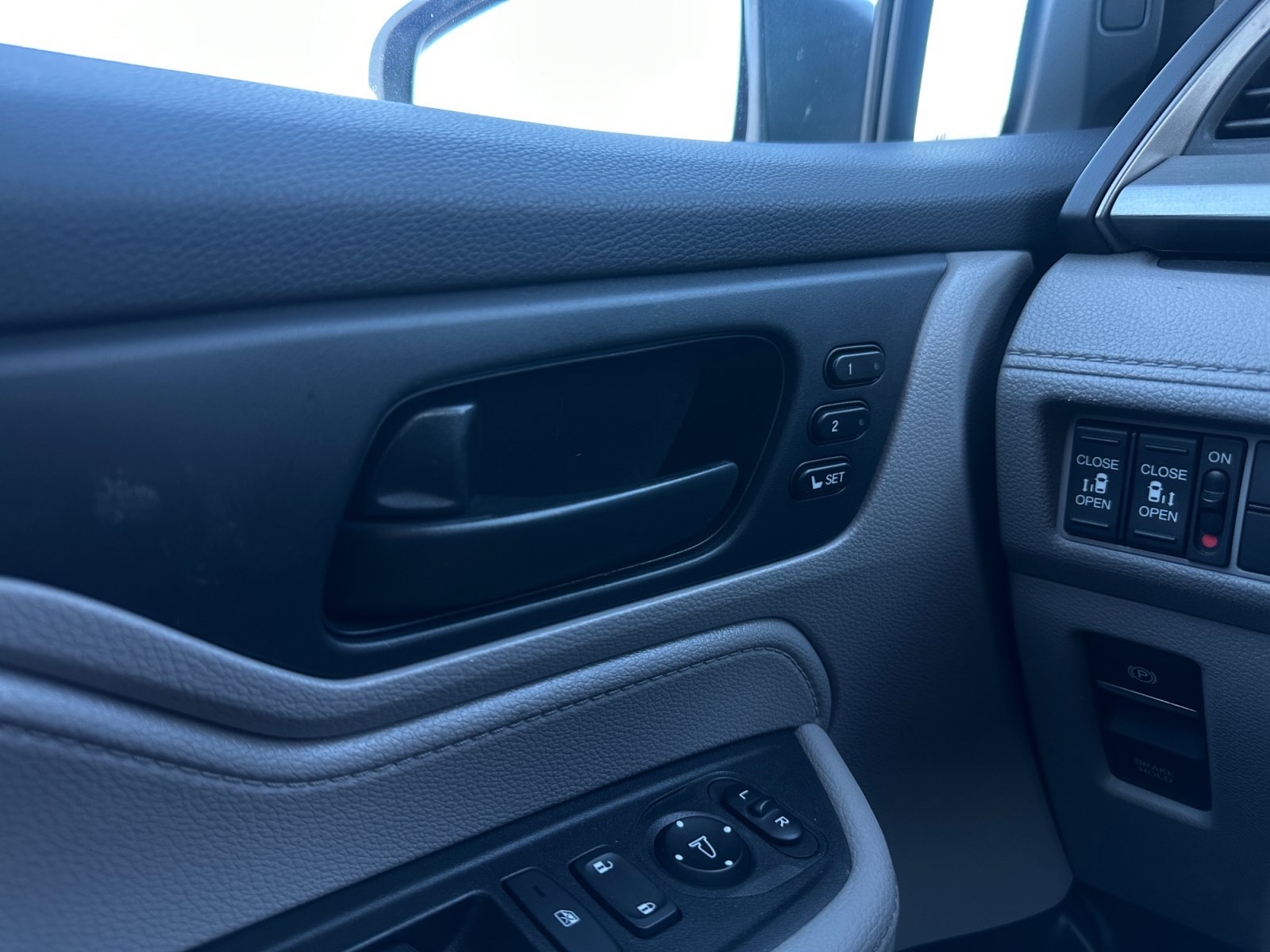 Used 2023 Honda Odyssey EX-L image 15