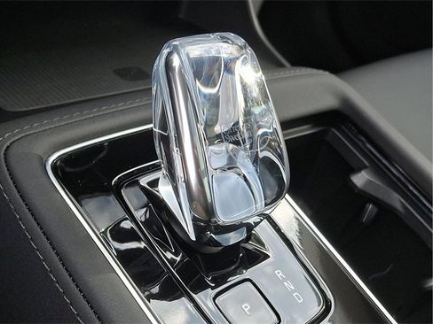 New 2026 Volvo XC90 B6 Plus w/ Protection Package Premier image 7