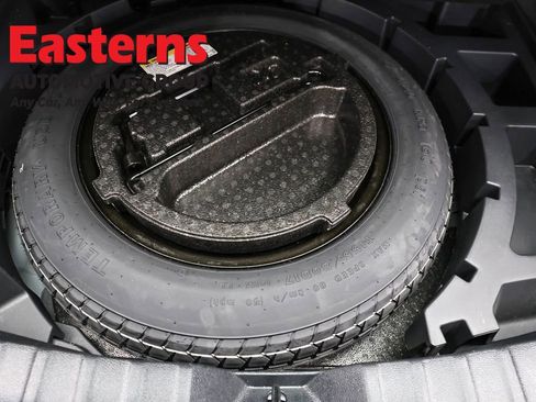 Used 2024 Toyota Corolla Cross L image 21