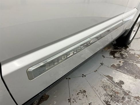 Used 2010 Jeep Liberty Limited image 26