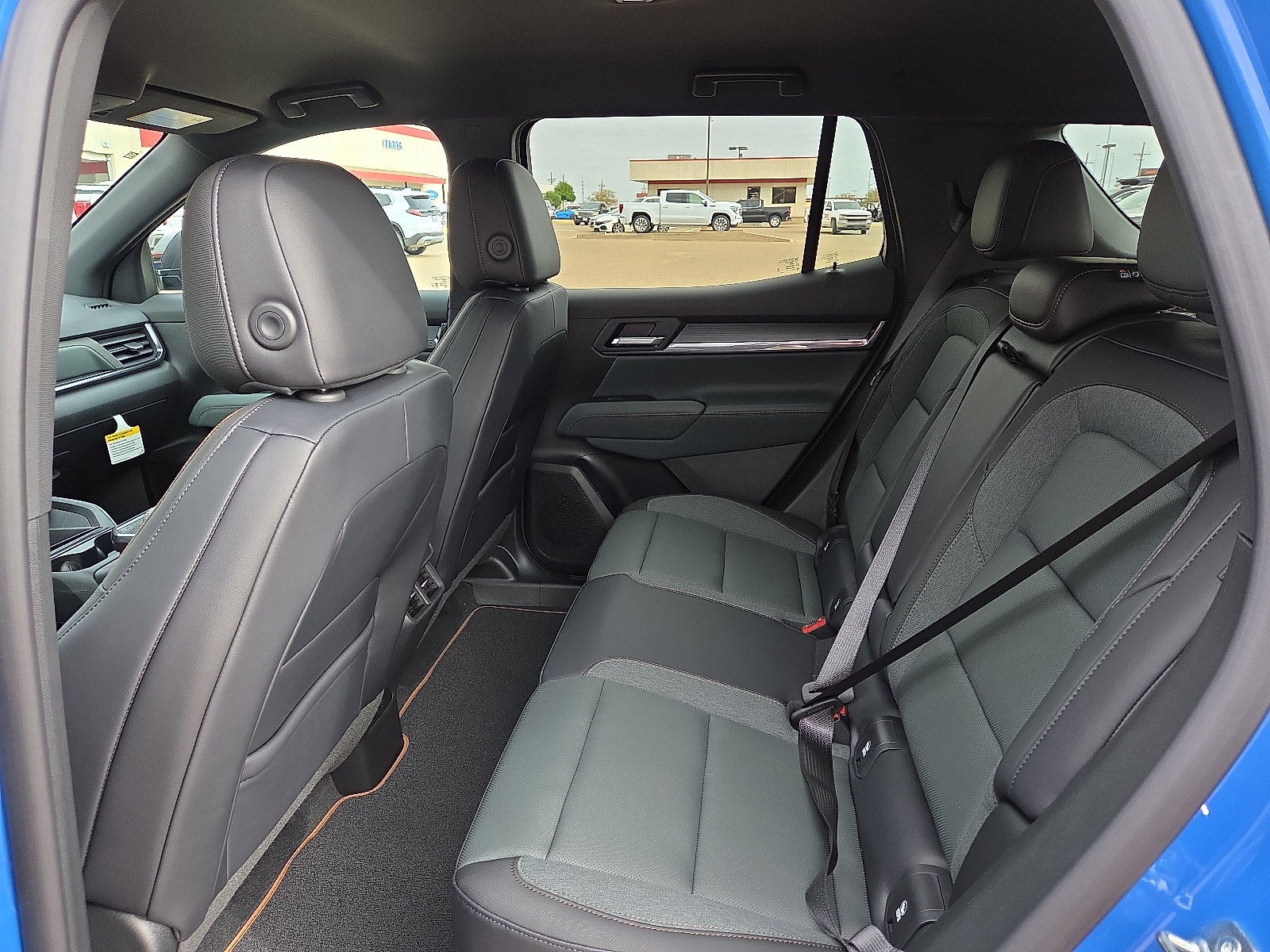 New 2027 GMC Terrain AT4 w/ Convenience Package III AWD/4WD image 9