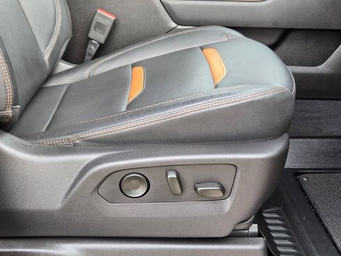 Used 2024 GMC Sierra 2500 AT4 w/ AT4 Premium Plus Package image 29