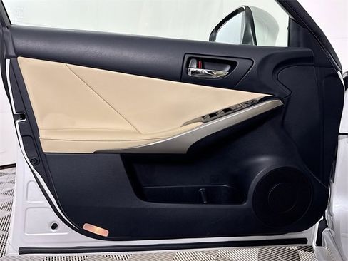 Used 2016 Lexus IS 300 300 image 13