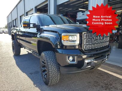 Used 2018 GMC Sierra 2500 Denali w/ Duramax Plus Package