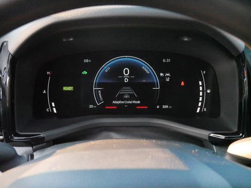 Certified 2025 Toyota Camry LE image 21