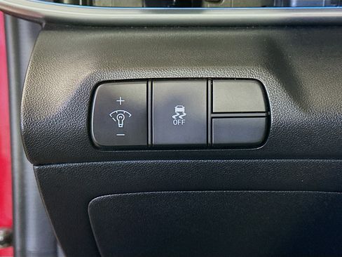 Used 2024 Hyundai Elantra SEL FWD image 17