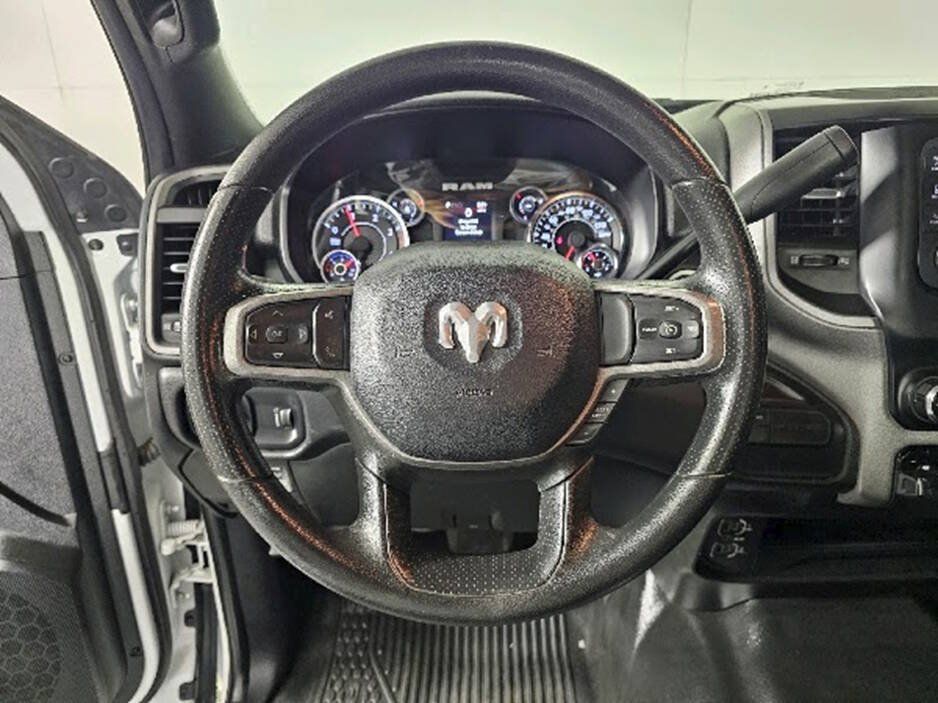 Used 2024 RAM 2500 Tradesman w/ Chrome Appearance Group AWD/4WD image 13