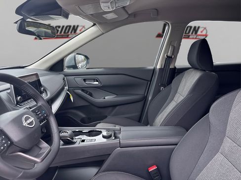 New 2026 Nissan Rogue SV w/ Cold Weather Package image 9