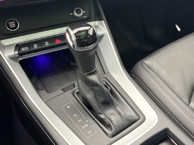 Used 2021 Audi Q3 2.0T Premium Plus w/ Premium Plus Package AWD/4WD image 19