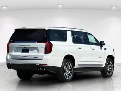New 2026 GMC Yukon XL Denali w/ Sun & Power Step Package AWD/4WD image 7