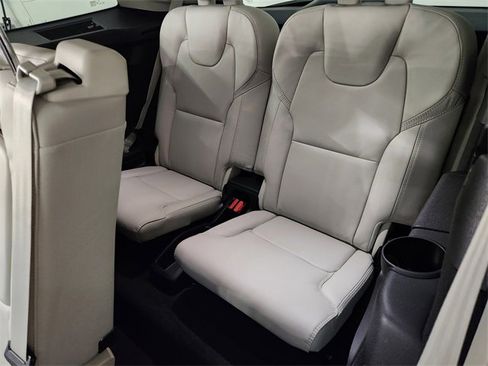 New 2026 Volvo XC90 B6 Ultra w/ Protection Package image 32