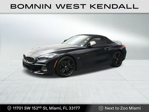 Used 2024 BMW Z4 M40i w/ Premium Package image 1