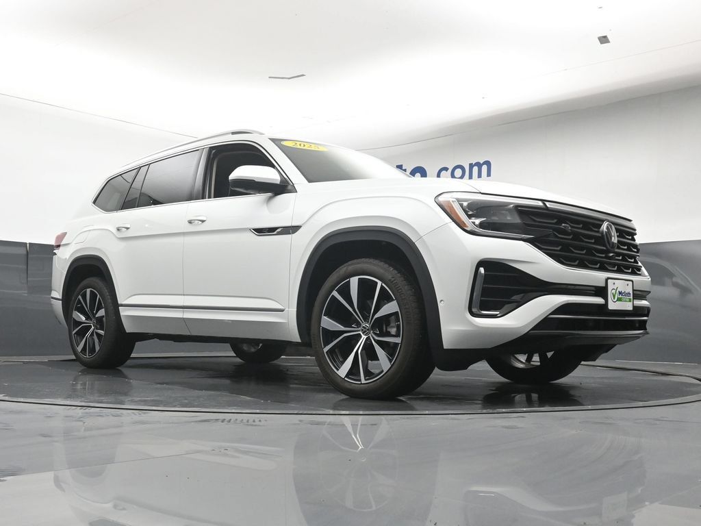 Used 2025 Volkswagen Atlas SEL Premium R-Line AWD/4WD image 28