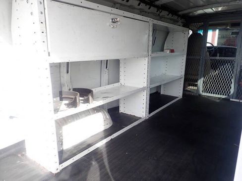 Used 2000 Chevrolet Express 3500 Extended RWD image 10