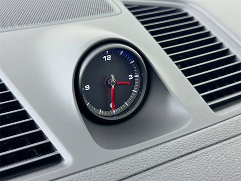 Certified 2020 Porsche Cayenne image 19