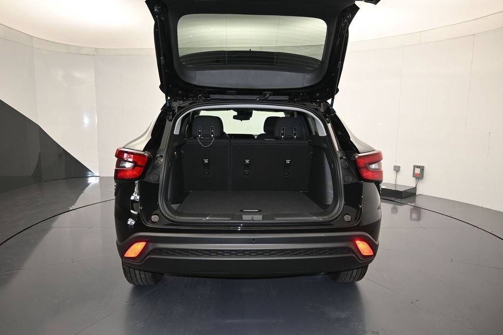 New 2026 Chevrolet Trax LS w/ LS Convenience Package FWD image 24