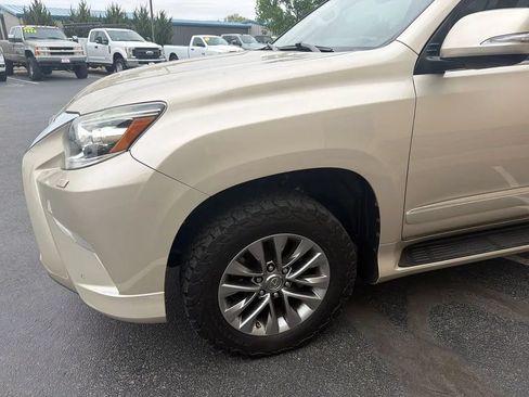Used 2015 Lexus GX 460 w/ Premium Package AWD/4WD image 88