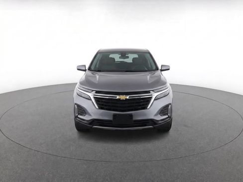 Used 2024 Chevrolet Equinox LT AWD/4WD image 3