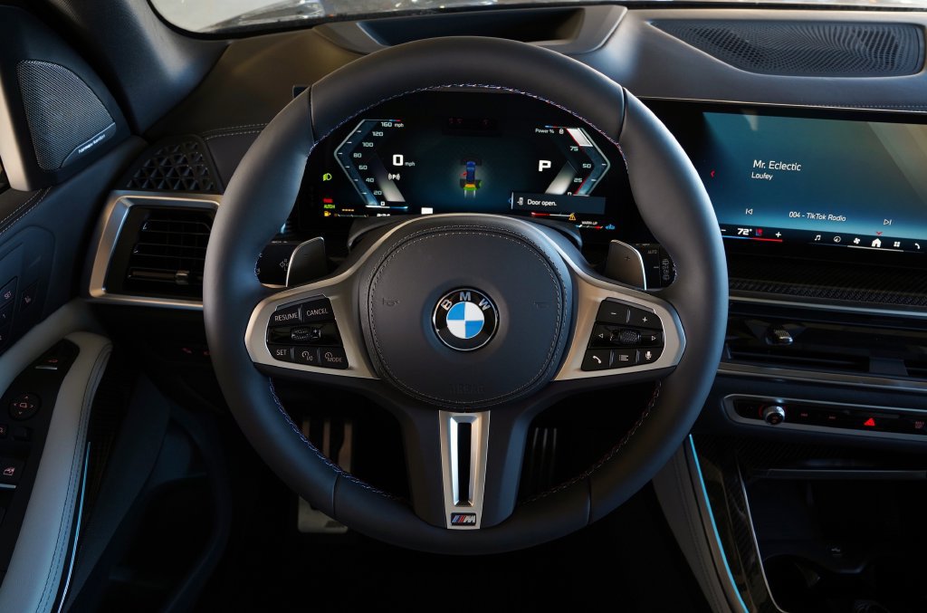 New 2026 BMW X5 M60i w/ Executive Package AWD/4WD image 14