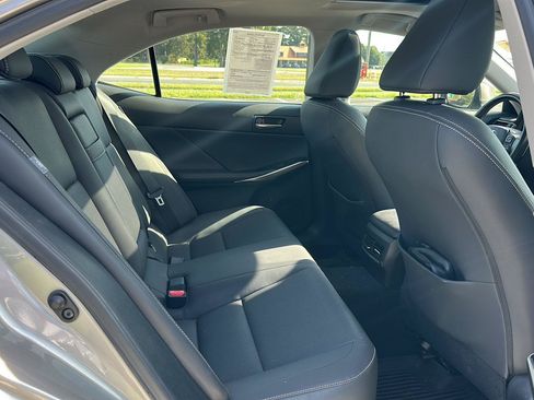 Used 2020 Lexus IS 300 AWD w/ Premium Package image 11