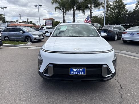 Used 2025 Hyundai Kona SEL AWD/4WD image 8