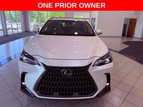 Used 2025 Lexus NX 250 FWD w/ Premium Package image 2