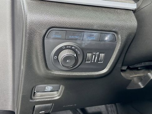Used 2025 Jeep Grand Cherokee Limited 4xe AWD/4WD image 11
