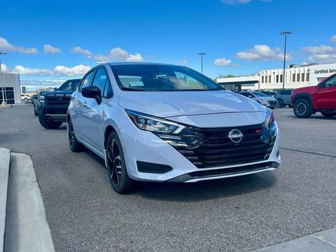 New 2025 Nissan Versa SR FWD image 3