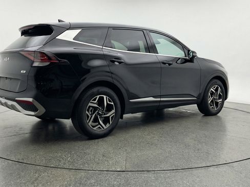 Used 2025 Kia Sportage LX FWD image 9
