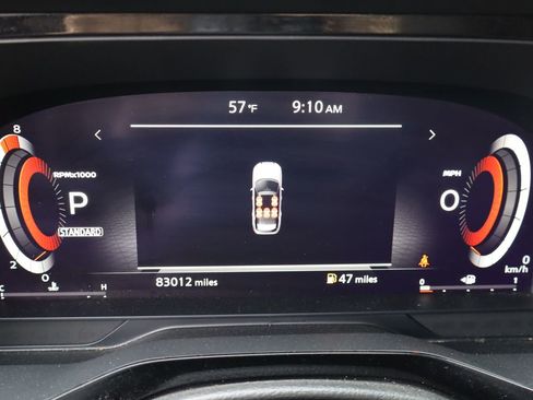 Used 2023 Nissan Pathfinder Platinum FWD image 11