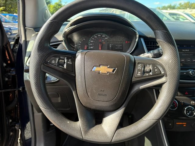 Used 2021 Chevrolet Trax LT AWD/4WD image 13