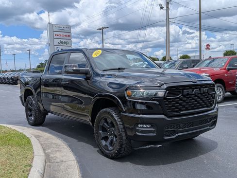 Used 2025 RAM 1500 Big Horn RWD image 3